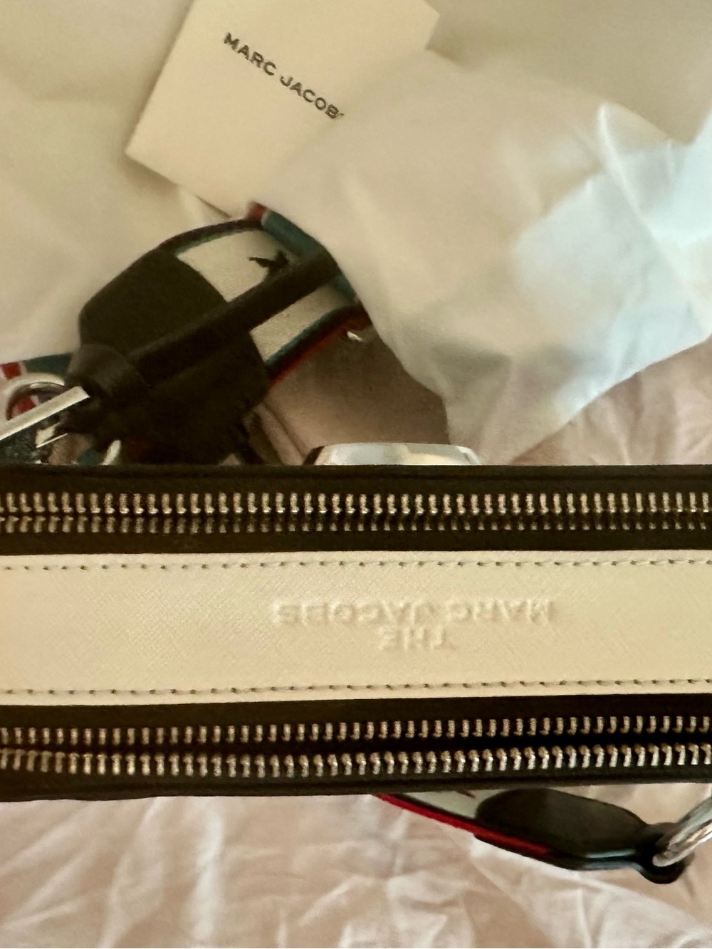 Marc Jacob’s x Peanuts Lucy Saffiano small snapshot camera bag - Picture 8 of 8